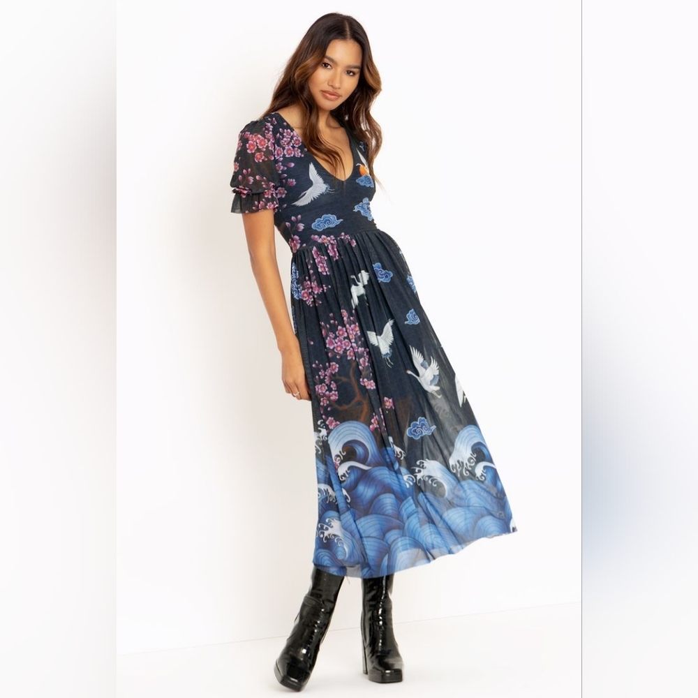 Flight Of Tsuru Stellar Dress Blackmilk Size Small